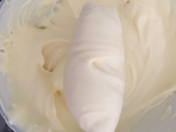 加入炼奶攪拌均勻