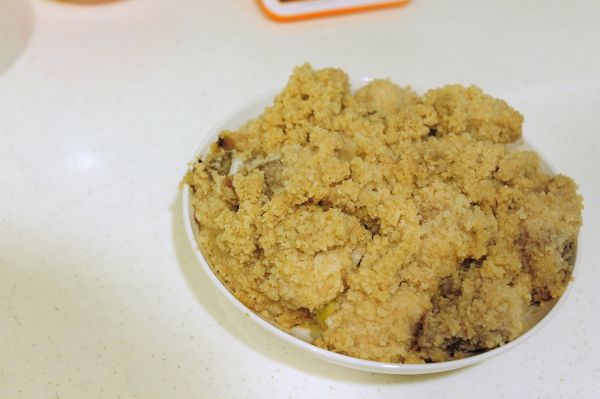 蒸好的粉蒸排骨。