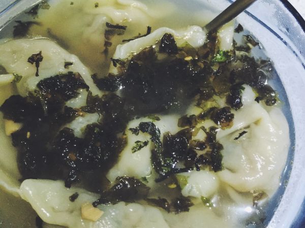 起鍋！撒上 海苔碎，這是日本代購的有味道的，可以直接吃的海苔碎！