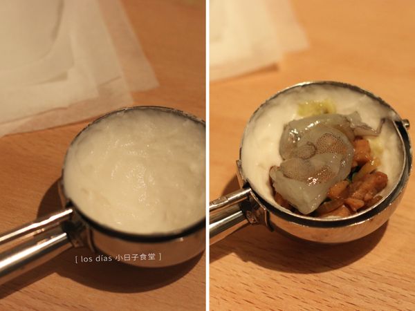 在冰淇淋杓內抹上適量的米糊，不要太薄也不要太厚，再中間放入適量的肉末與鮮蝦。