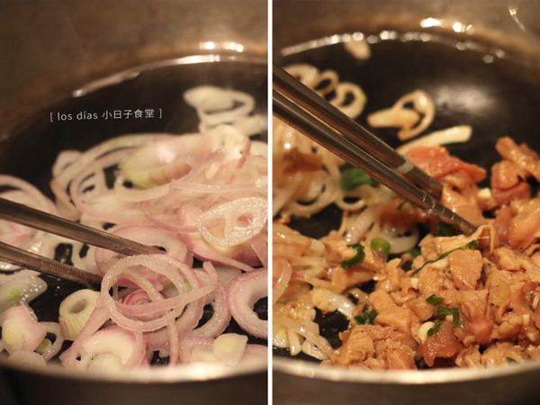 鍋中放入少許油，將紅蔥頭放入鍋中炒香。炒香後在放入醃至後的豬絞肉。