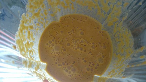 香油30g 辣豆腐乳80g 大蒜20g 蜂蜜醋80g 沙拉醬20g 砂糖 35g以上2材料打成汁