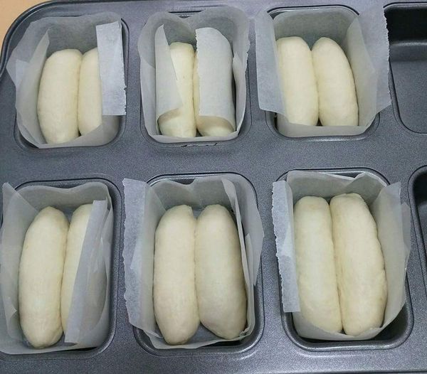 2小條1組，置入ㄧ小格模，二發40分