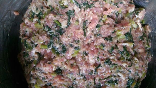 加[調味料]一起於鍋中攪拌均勻.準備進冰箱冰30分鐘