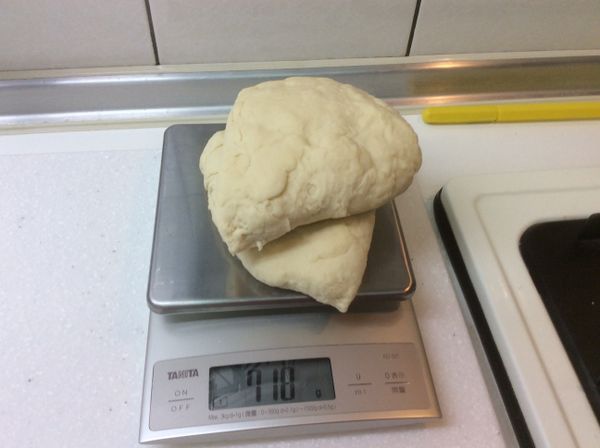 揉好的麵團呈現三光的狀態