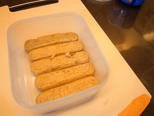 後來又有用手指餅乾做一次(那家店也有賣)