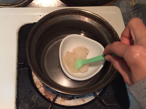 吉利丁格水加熱至溶化