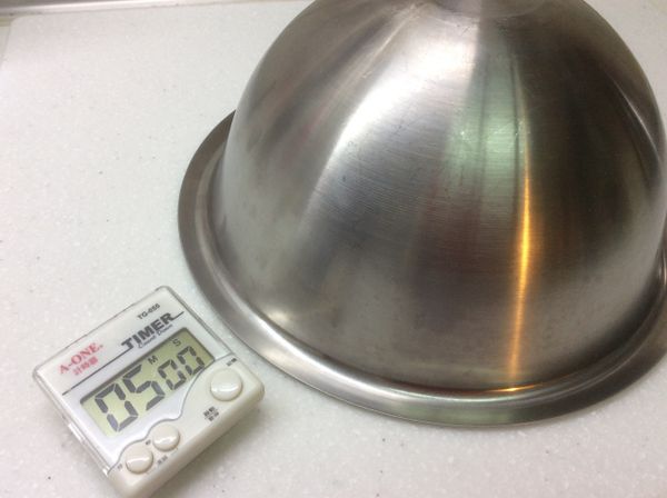 蓋上麵團，鬆弛5分鐘