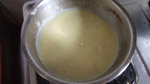 起鍋前依個人口味加入鹽及黑胡椒