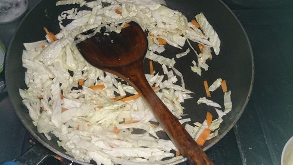 紅蘿蔔先下鍋再下高麗菜