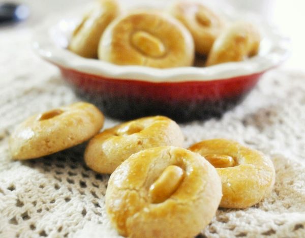 放入已預熱170度烤箱，烤18至20分鐘或至表面金黃色即成！