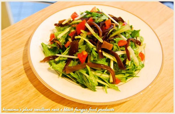 最後只要簡單地拌一拌，就能立即盛盤享用。