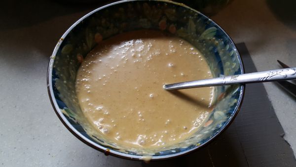 取一碗公將調味料拌勻備用(咖哩粉,椰漿，醬油，蠔油，糖)