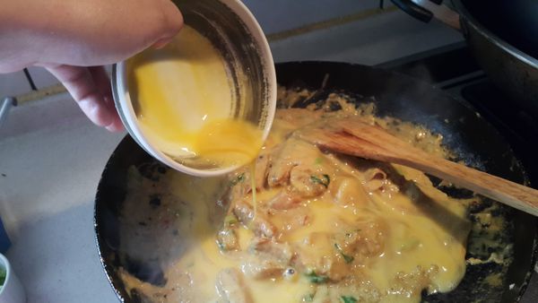 少微收汁後在拌入蛋汁。