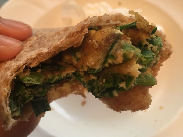 偷敝步的韮菜餅