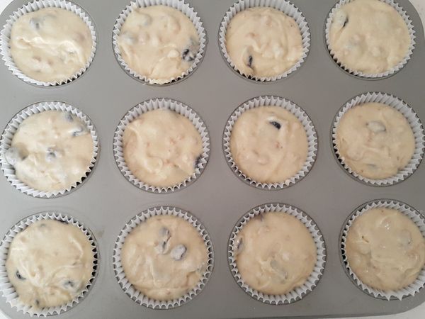 準備烤模將步驟4倒入約8分滿,