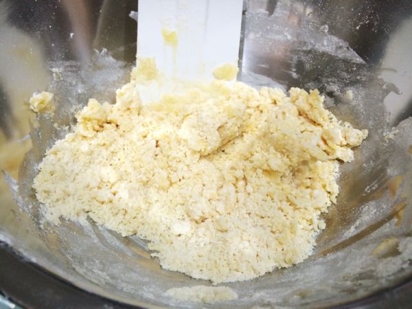 攪拌到差不多之後會呈現削削的樣子