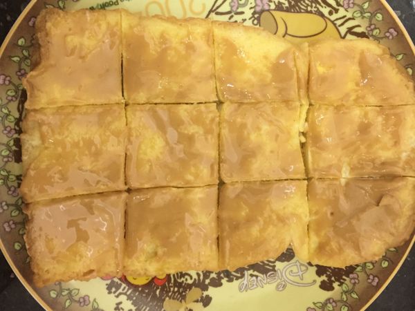 塗上花生醬，再放入鍋中，蒸煮1分鐘