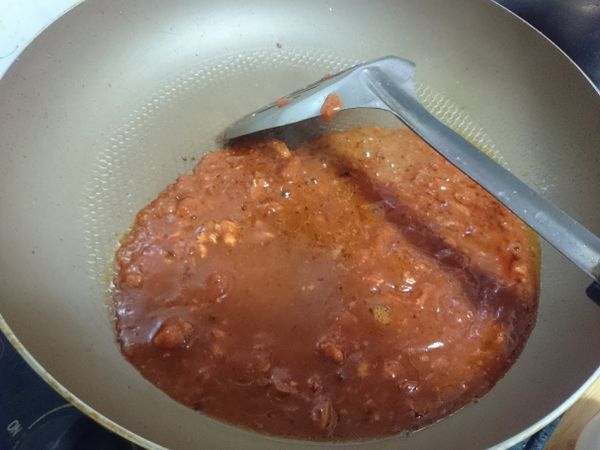 義大利麵肉醬炒香