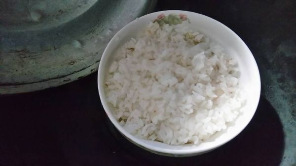 將米飯蒸熟
