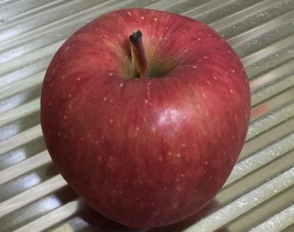 青森蘋果「富士」、這次只使用1/4顆。