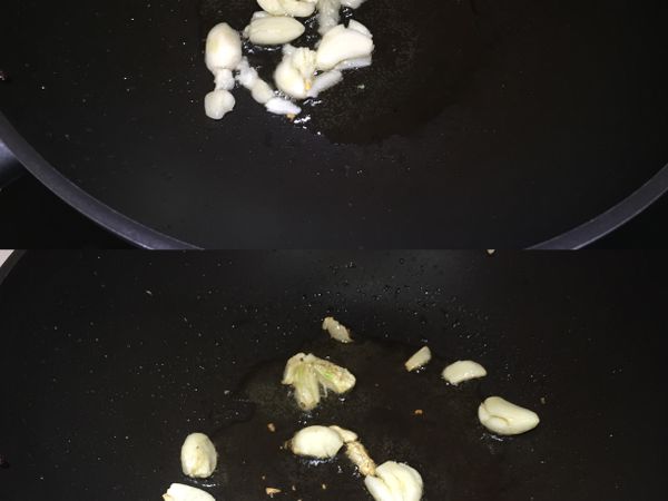 開中大火，放入蒜瓣
待蒜瓣漸轉成金黃色後準備下白菜囉