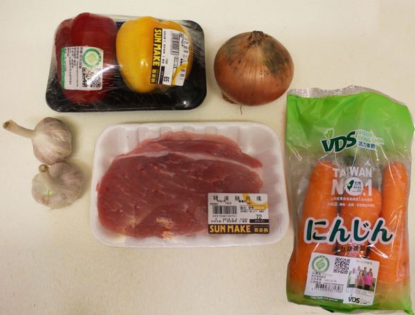 到【全聯福利中心】購買新鮮食材。