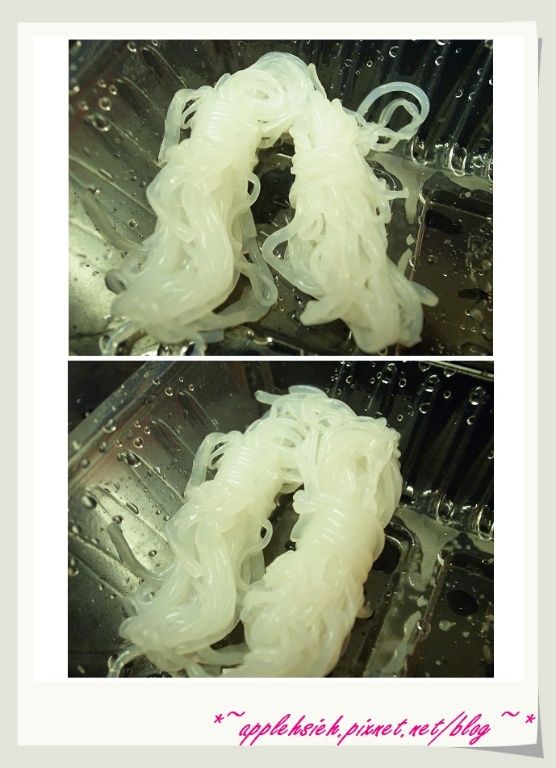 把蒟蒻絲綁成小束
鮮香菇切星狀花紋，青蔥切斜刀備用