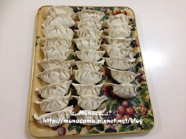 如沒要立即料理，就整盤放入冷凍庫冷凍，凍好了再放入袋中保存。