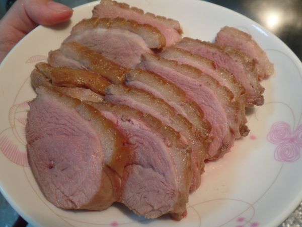 完成~隨意切~~我有烤比較久...切完再放烤箱烤五分鐘~怕生XD