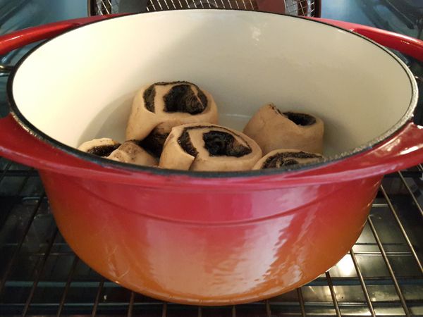 烤箱預熱10分鐘
15-20分鐘後步驟9發成2倍大
放入烤箱上下火180度25-30分鐘完成