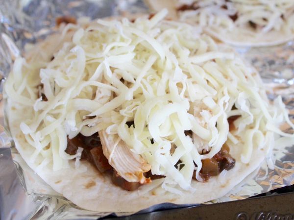 烤香溫度425度F 烤至起司成金黃色, 麵餅皮酥脆