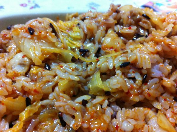 香噴噴又Q彈的泡菜豬五花燴飯就完成囉