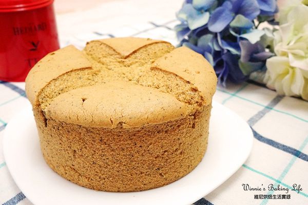 假日午後，為自己烤個伯爵戚風蛋糕，配上一杯熱茶，享受簡單幸福的下午茶時光！