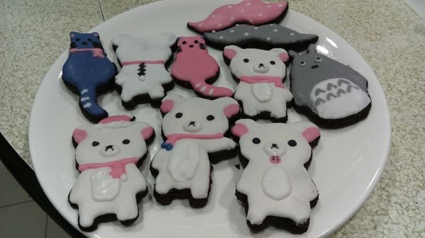 畫好後等糖霜乾就可食用了哦