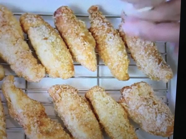 油炸完
灑上胡椒粒