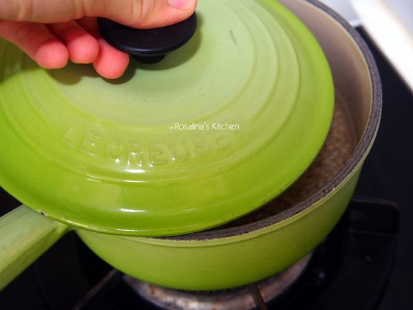 4.從冰的溫度開始煮，蓋上蓋子。