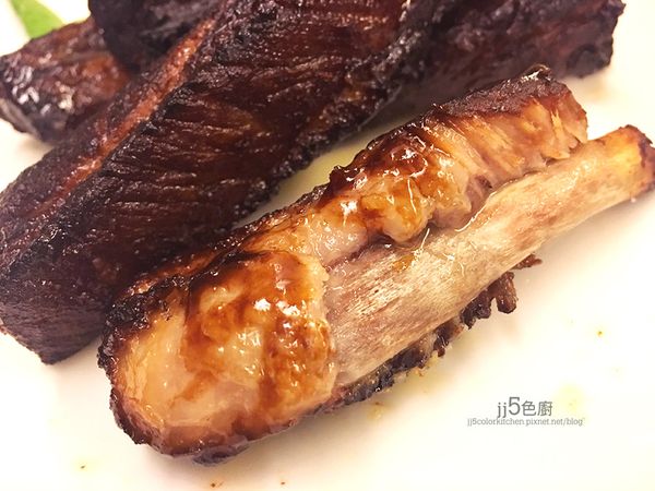 軟爛多汁，不會咬到牙痛！單吃已很夠入味，沾醬更濃郁！