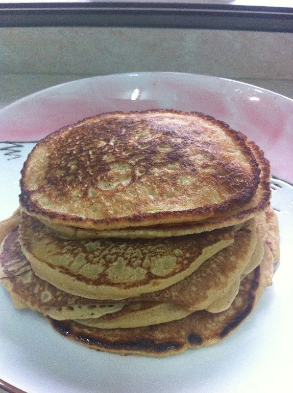 兩面煎熟後就可起鍋盛盤,淋上蜂蜜就可以食用嚕