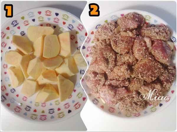 地瓜切塊（比肉塊小一點），舖在盤子上，再放上醃製好的肉塊，大火滾水蒸20分，確認地瓜熟透即可上桌🍴