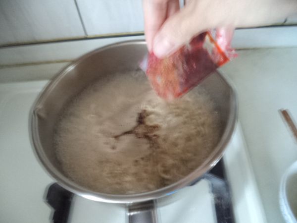 再放入調味醬包