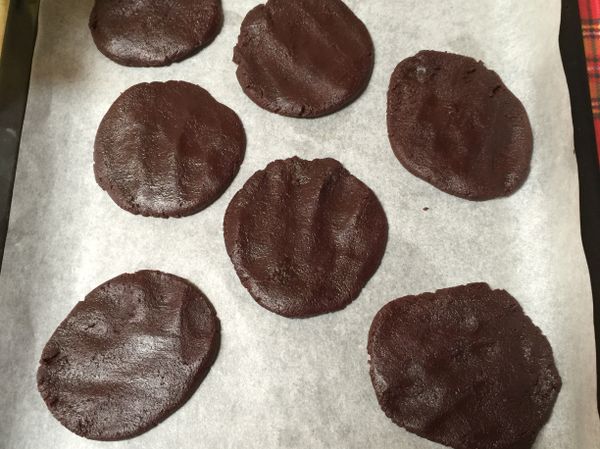 拿出來後
分成15等份 每份19克👍
烤箱預熱160度❗️❗️