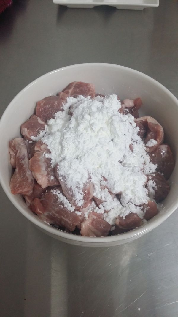 梅花肉裹太白粉