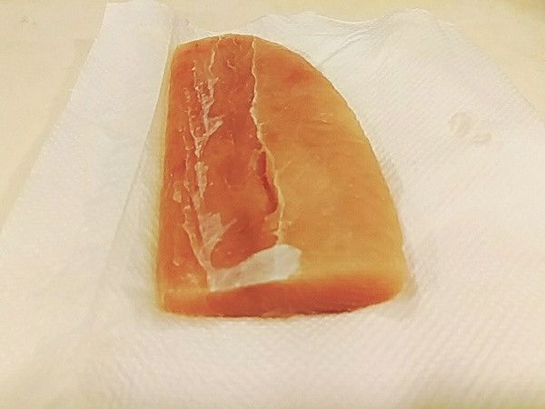 下鍋前用廚房紙巾吸乾水份