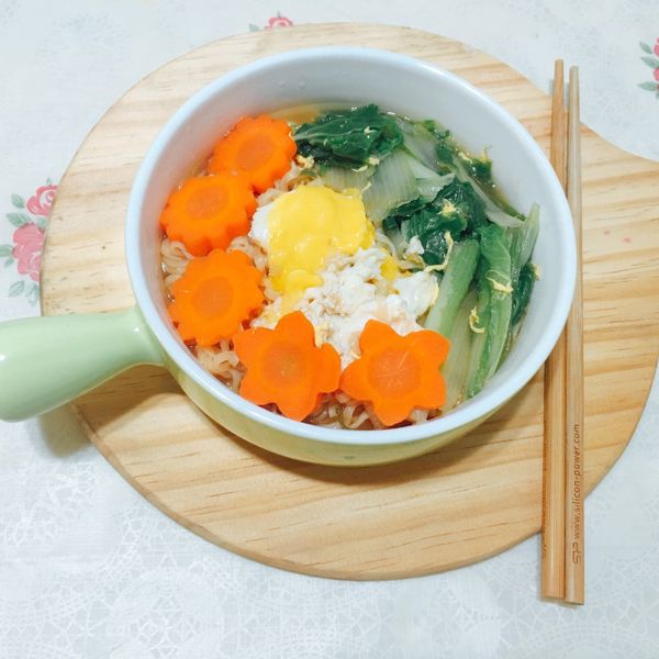 即完成好吃美味的的紅燒牛肉湯麵