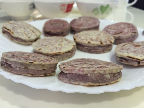 再加上另一片成夾心。