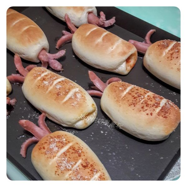 進烤箱烤約13-15分鐘至金黃色即可