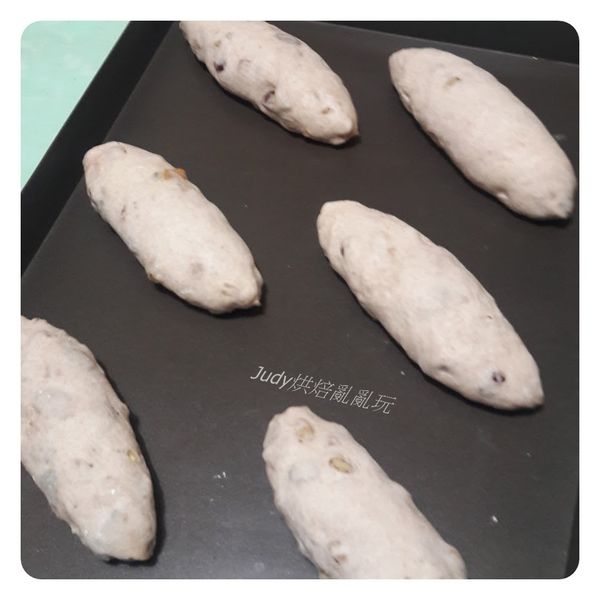 烤箱預熱上下火210/190度 
(家用烤箱約190度)