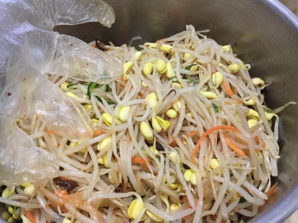 再切入香油拌勻即可