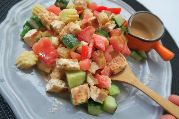 拌入市售的胡麻醬.即完成